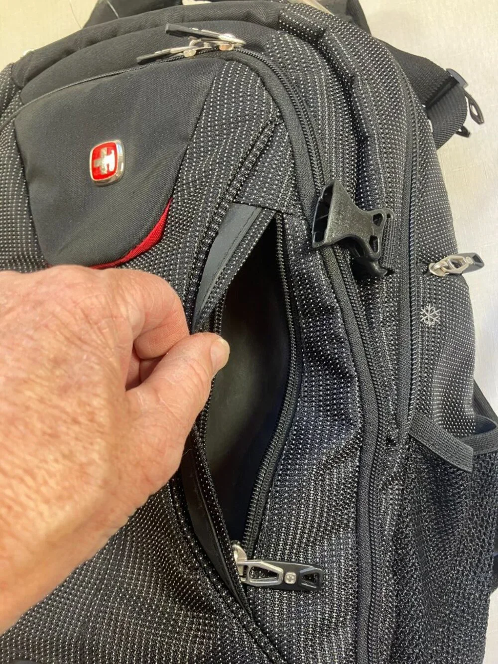 SwissGear swiss gear